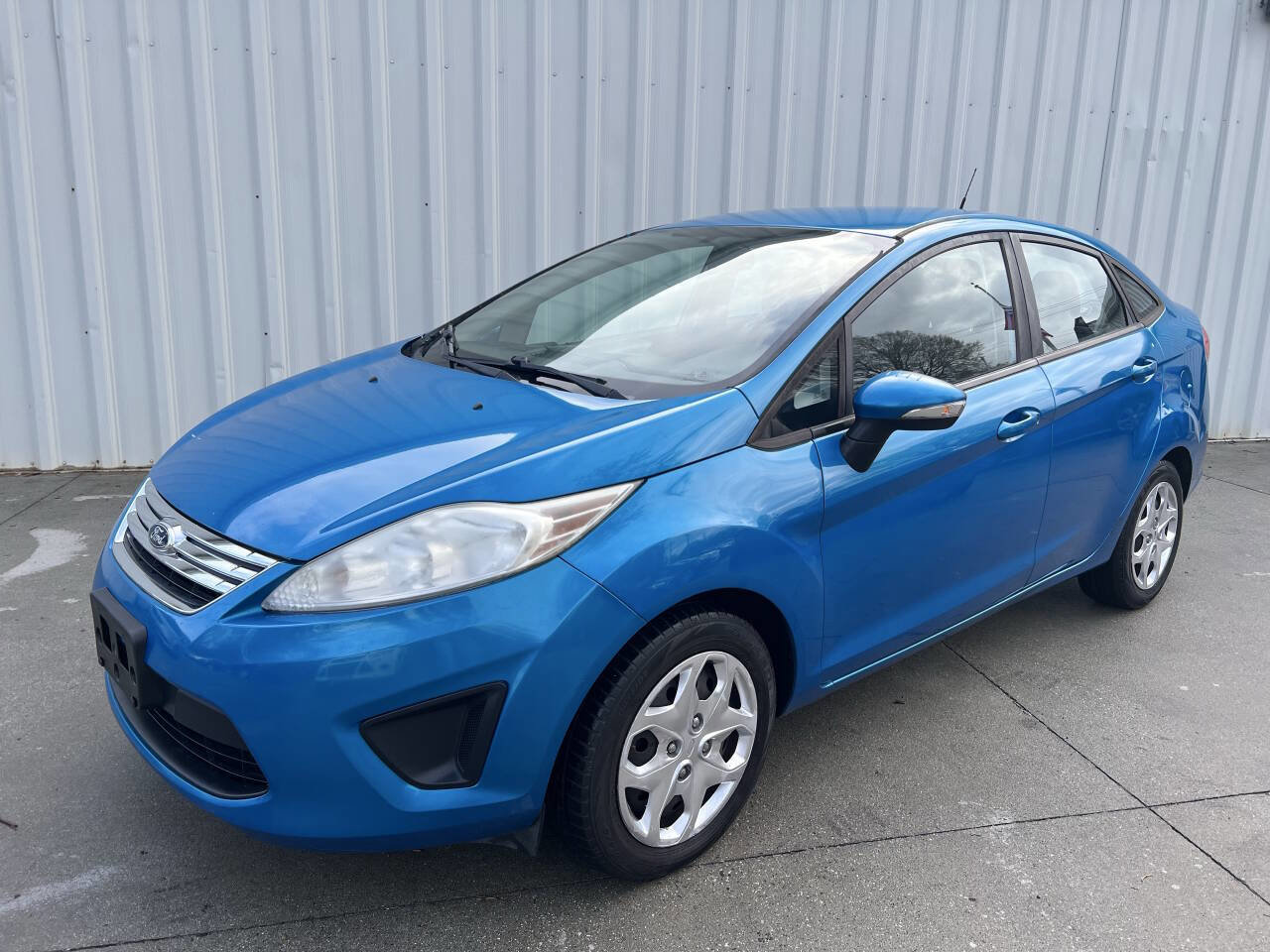 Used 2013 Ford Fiesta SE FWD image 7