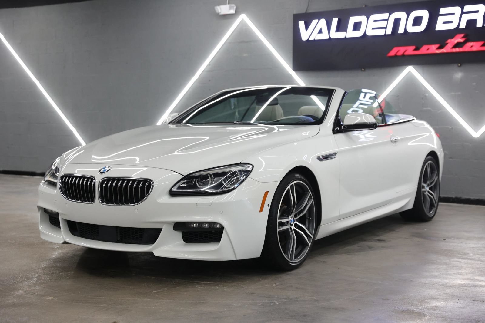 Used 2018 BMW 640i Convertible RWD image 11