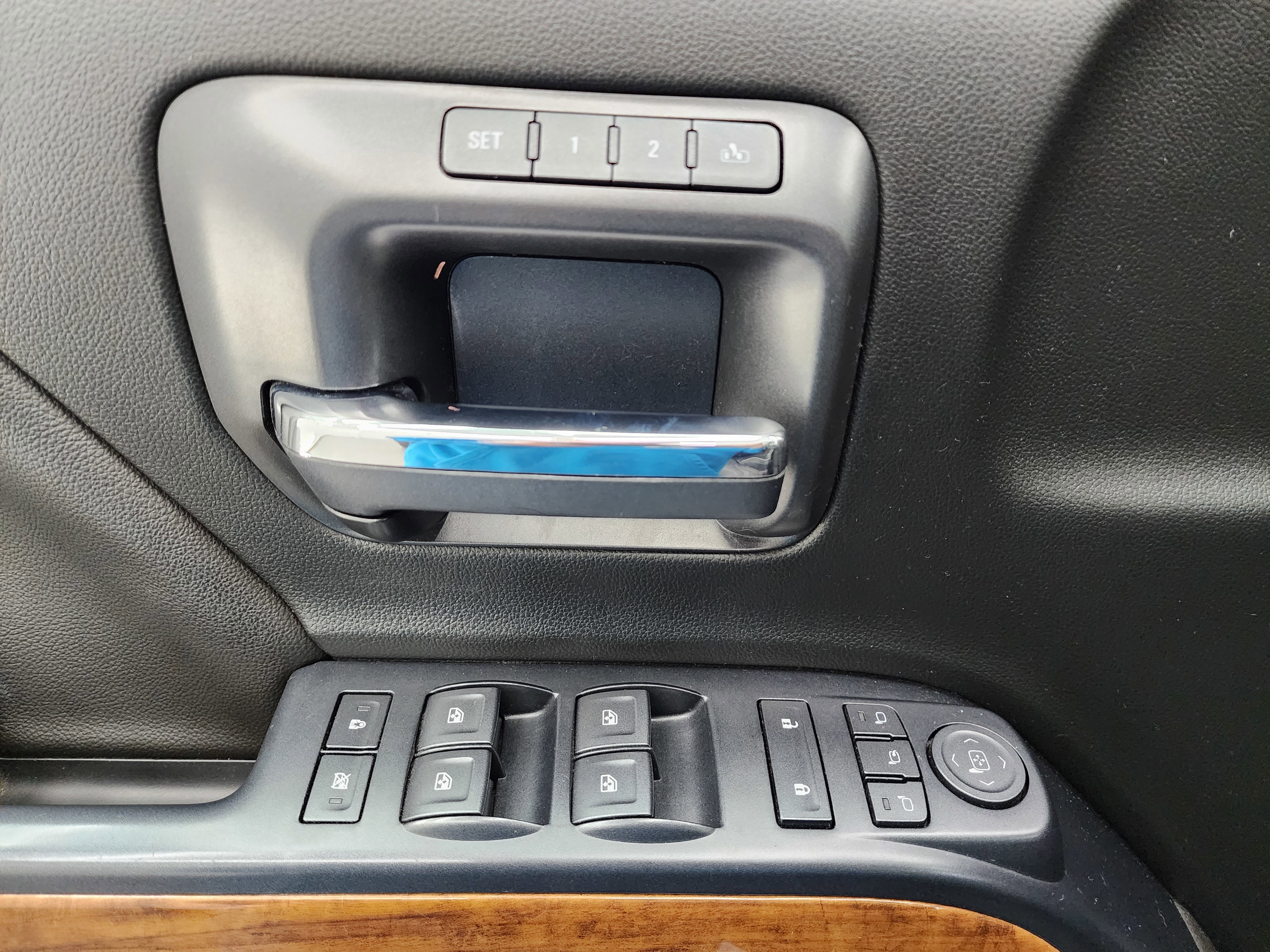 Used 2018 Chevrolet Silverado 3500 High Country w/ Duramax Plus Package image 38