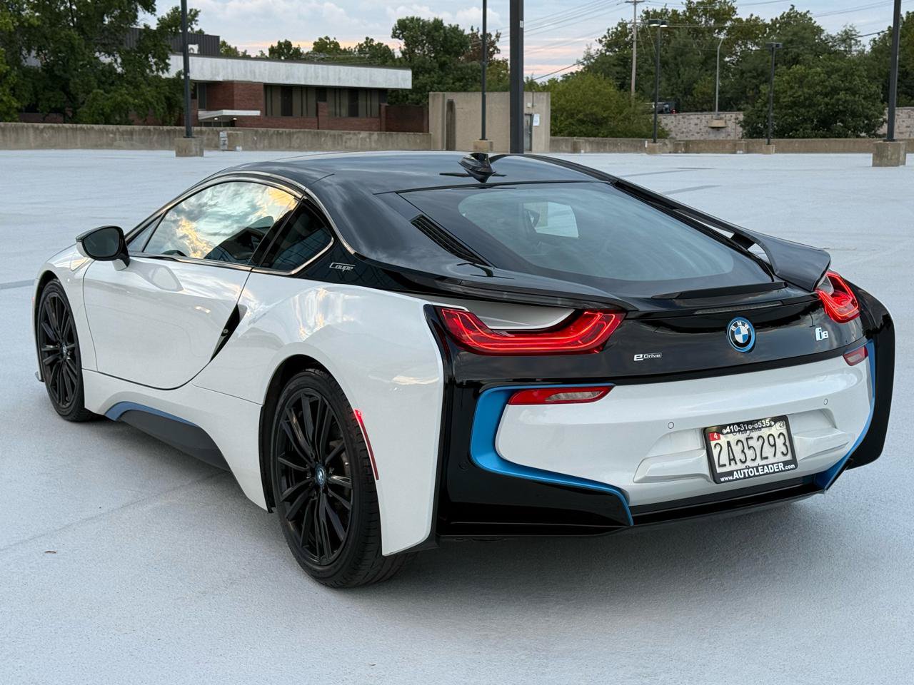 Used 2019 BMW i8 Coupe AWD/4WD image 21