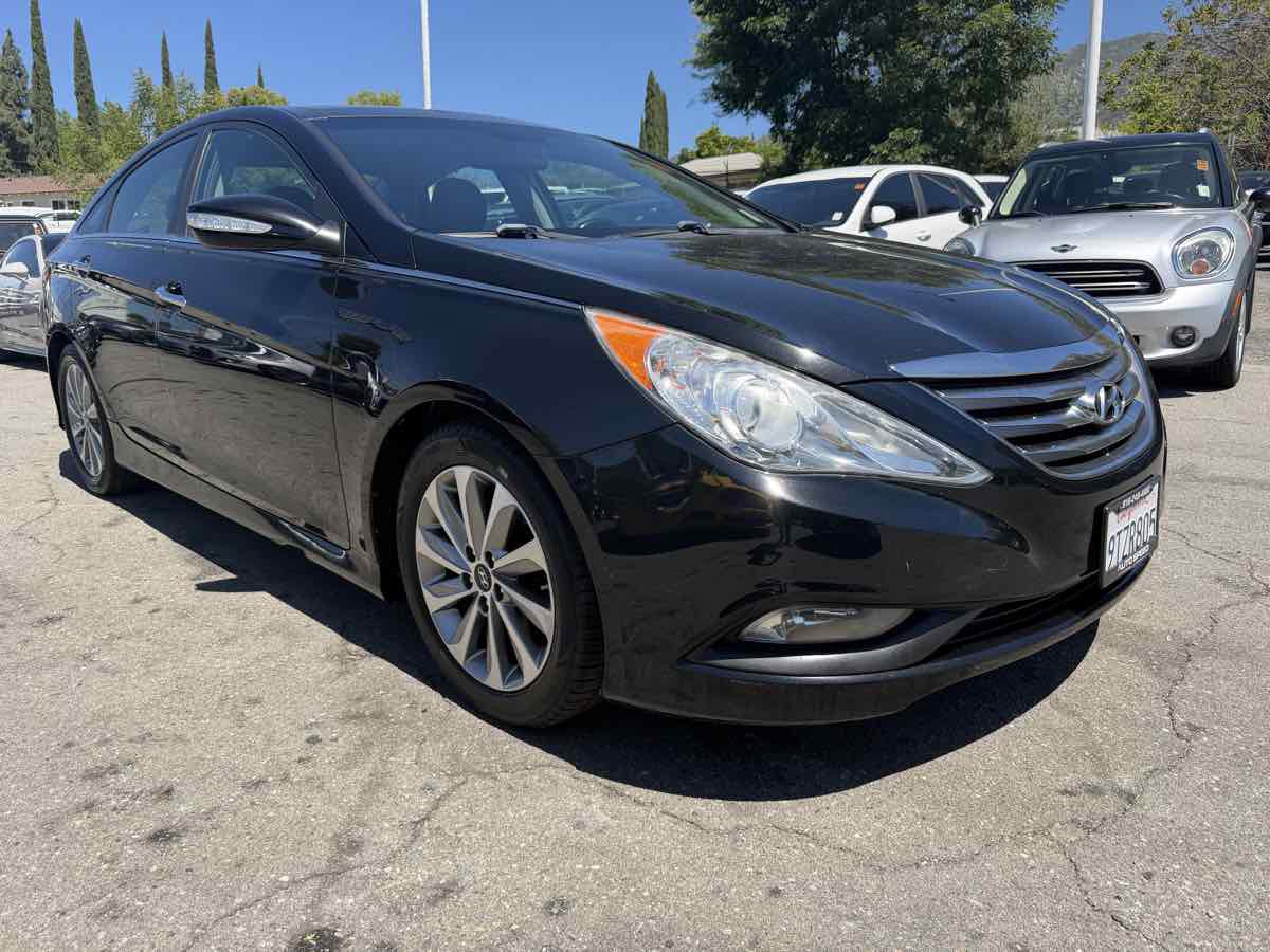 Used 2014 Hyundai Sonata Limited w/ Technology Package 05 FWD image 1