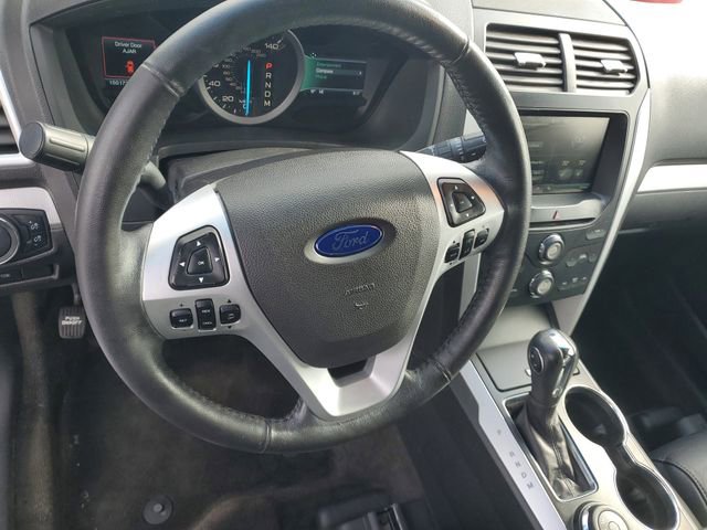 Used 2015 Ford Explorer XLT w/ Equipment Group 202B image 12