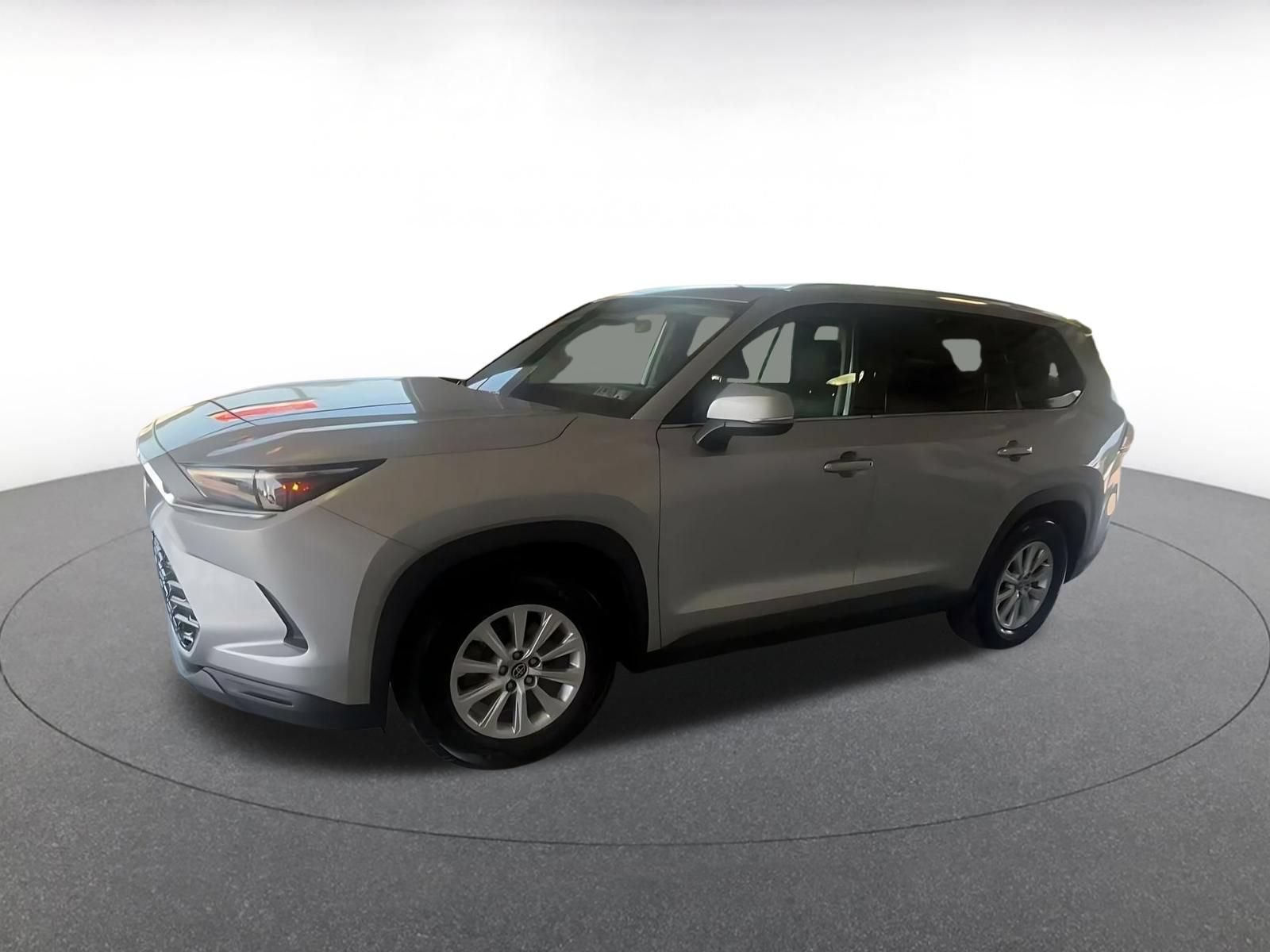 Used 2025 Toyota Grand Highlander FWD image 7