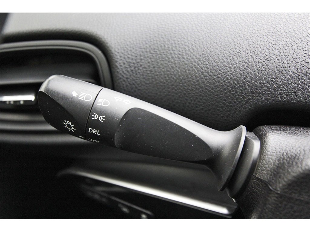 Used 2020 Toyota Prius image 16