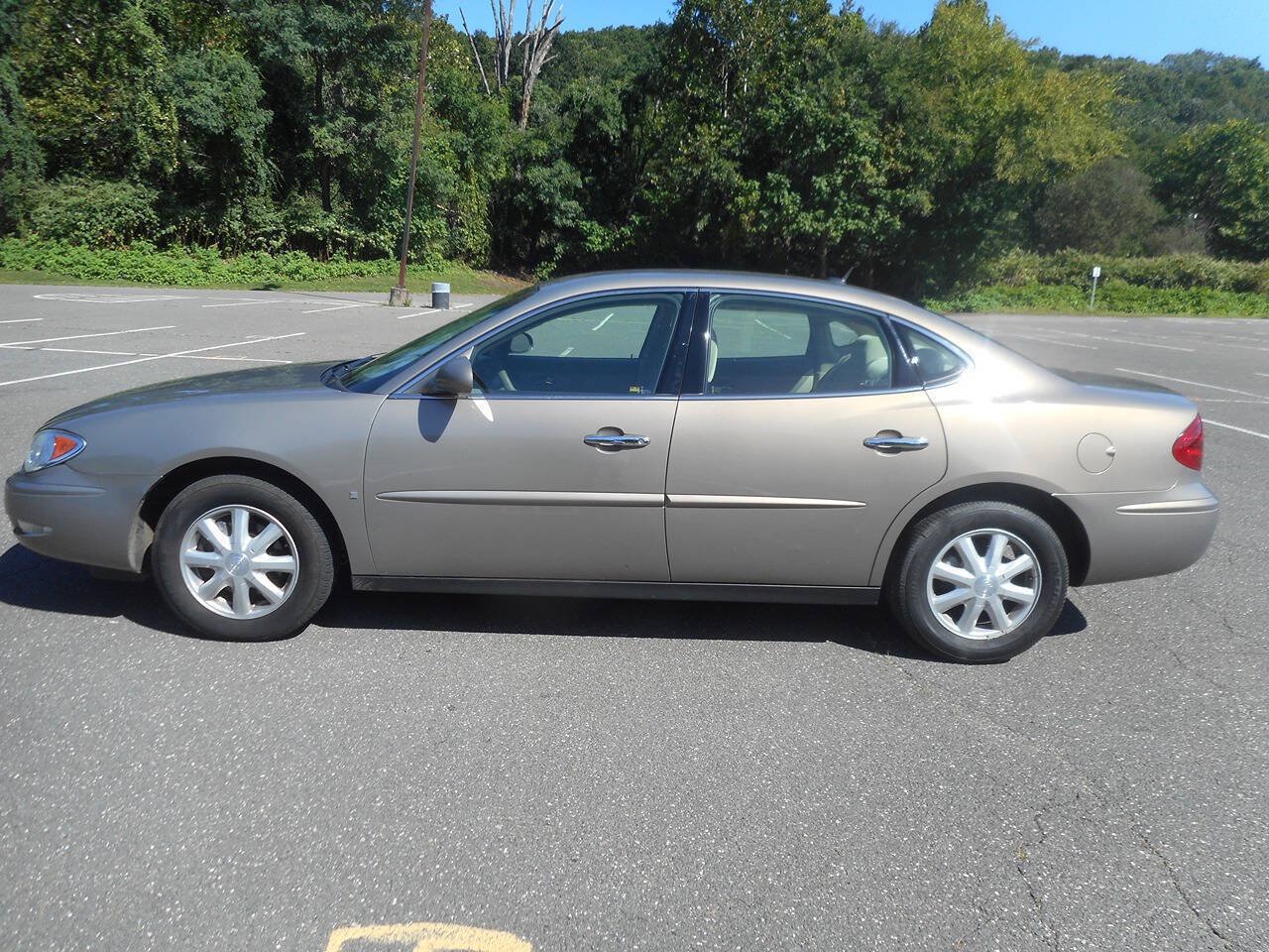 Used 2006 Buick LaCrosse CX FWD image 6