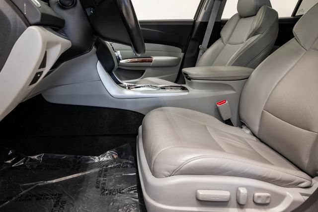 Used 2017 Acura TLX V6 w/ Technology Package FWD image 12