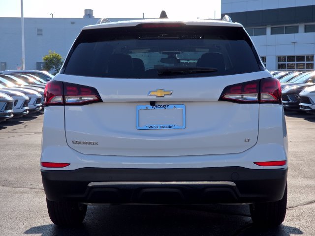 Used 2024 Chevrolet Equinox LT w/ LPO, Floor Liner Package FWD image 15