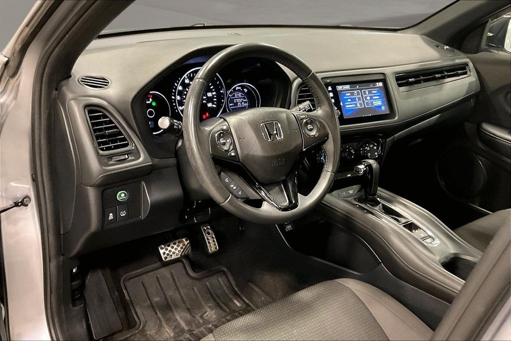 Used 2019 Honda HR-V Sport image 18