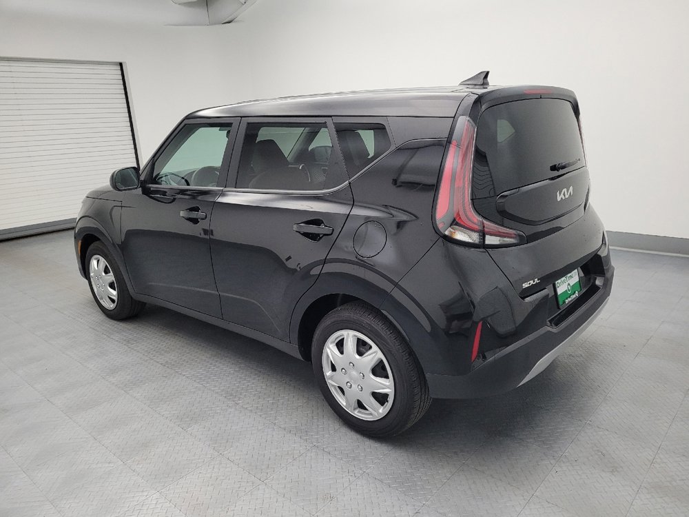 Used 2023 Kia Soul LX FWD image 3