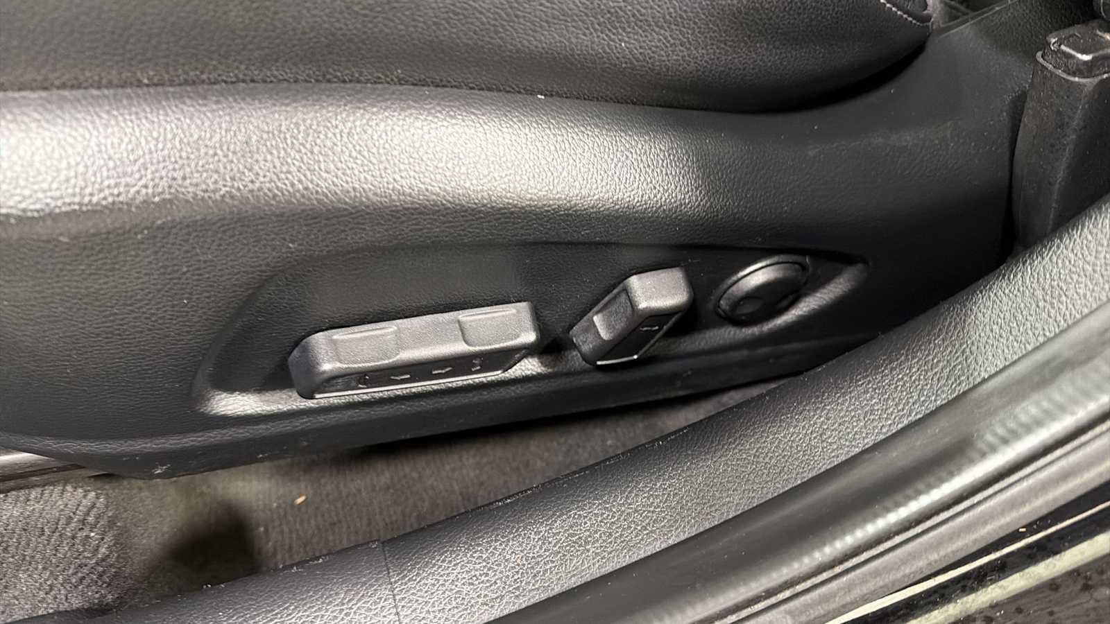 Used 2017 Kia Forte EX w/ EX Premium Plus Package image 14