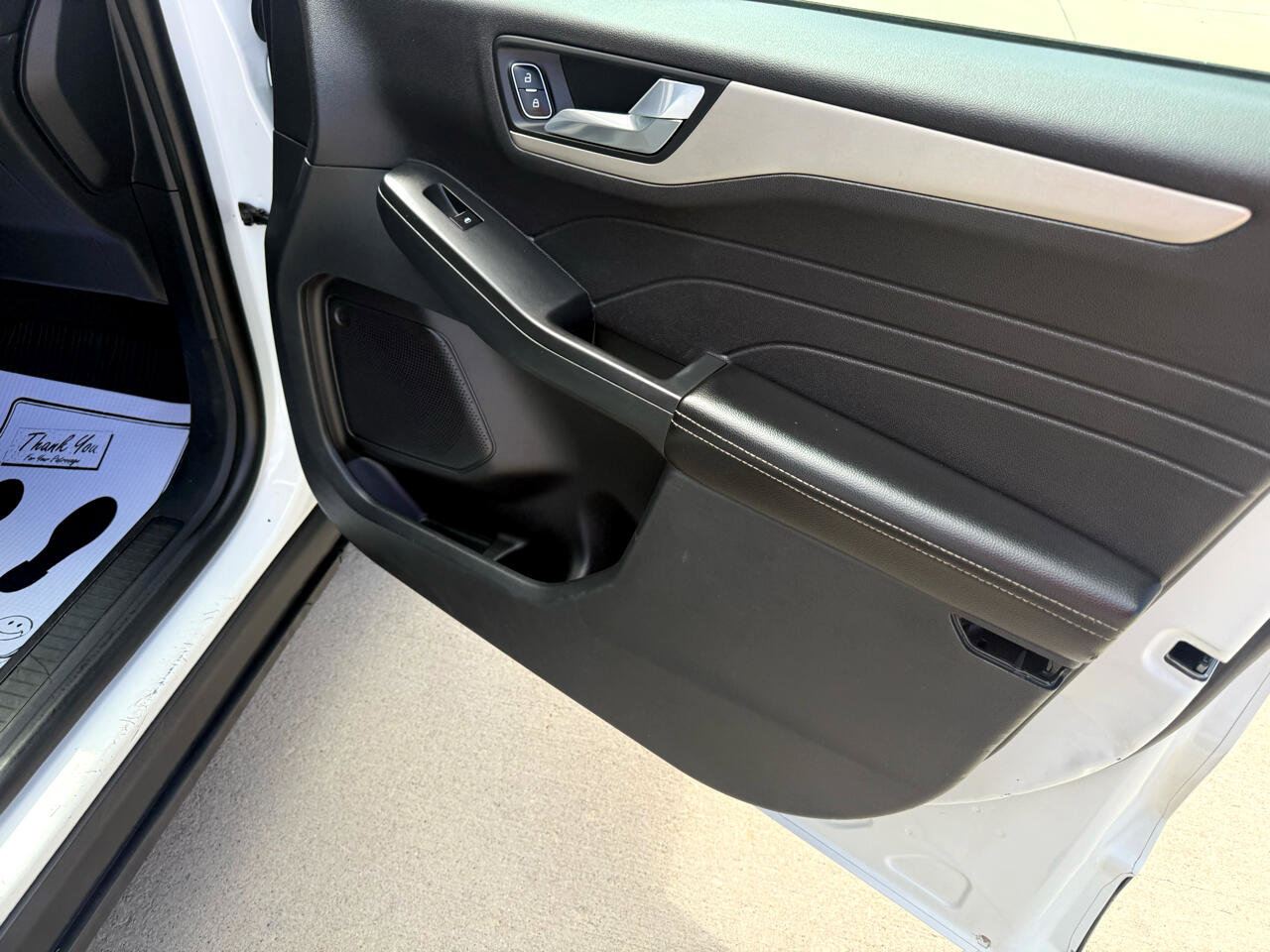 Used 2021 Ford Escape SE image 15