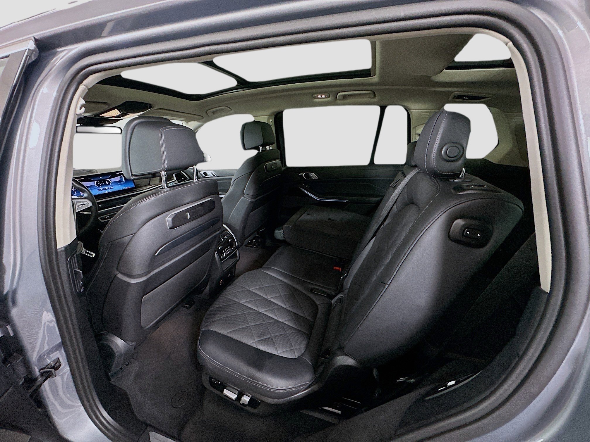 Used 2024 BMW X7 xDrive40i image 23