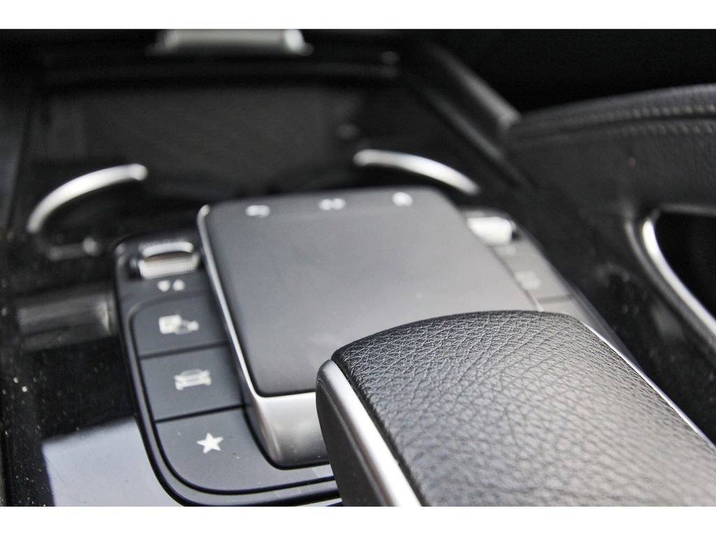 Used 2024 Mercedes-Benz GLE 450e 4MATIC image 25