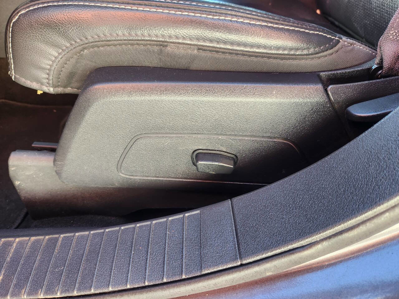 Used 2015 Jeep Compass High Altitude image 23