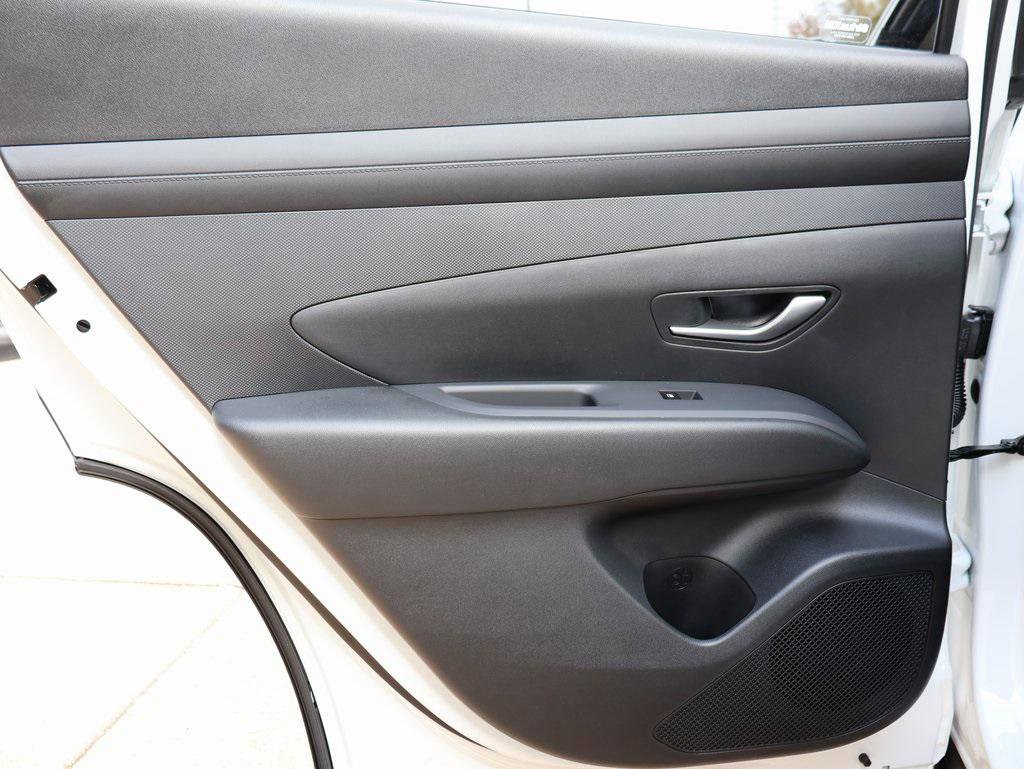 New 2026 Hyundai Tucson SEL image 18