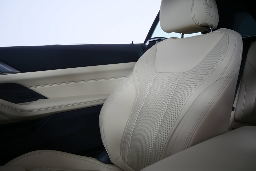Used 2026 BMW 430i Convertible w/ Parking Assistance Package RWD image 21