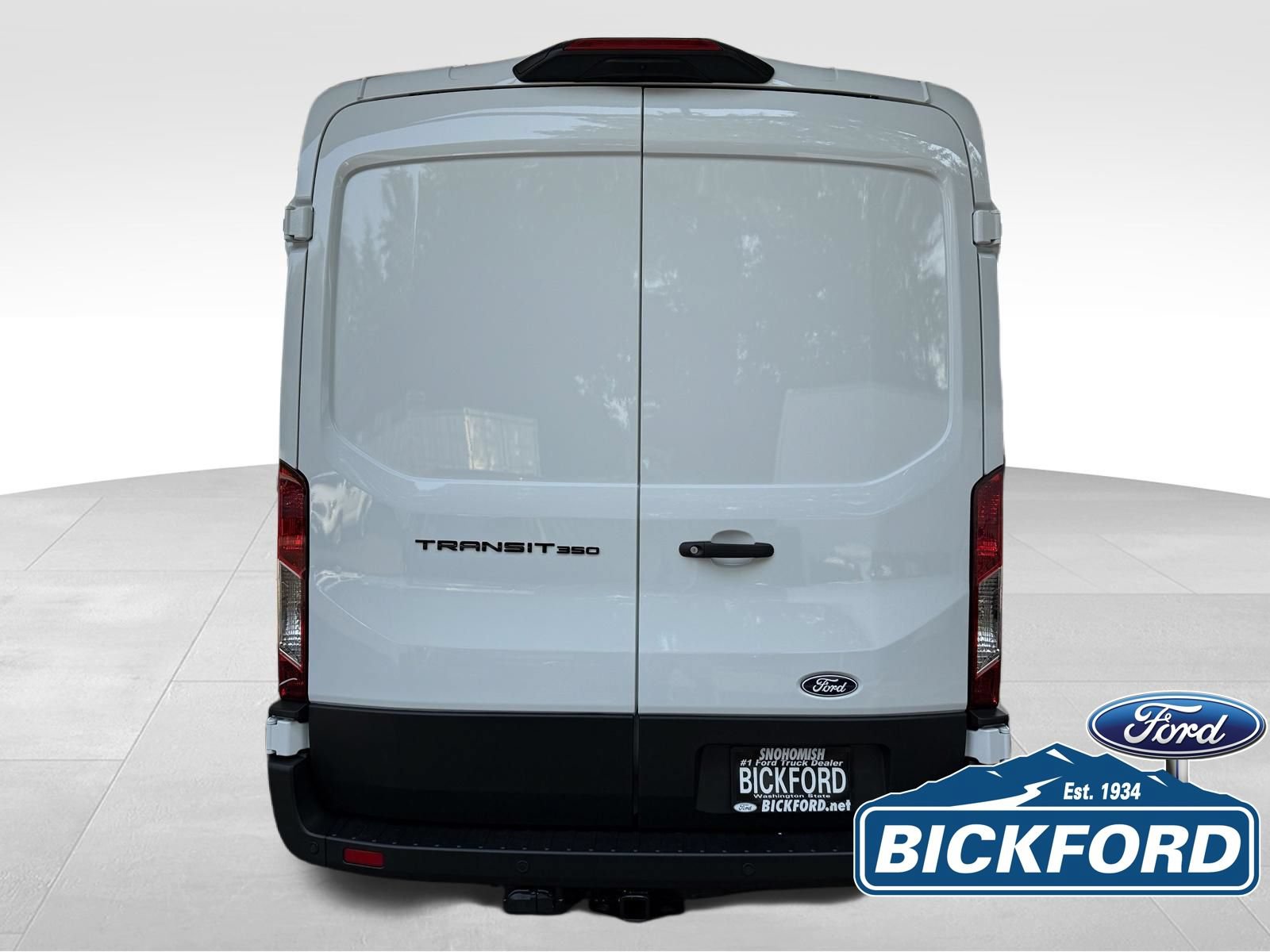 New 2026 Ford Transit 350 148 Medium Roof w/ Load Area Protection Package RWD image 7