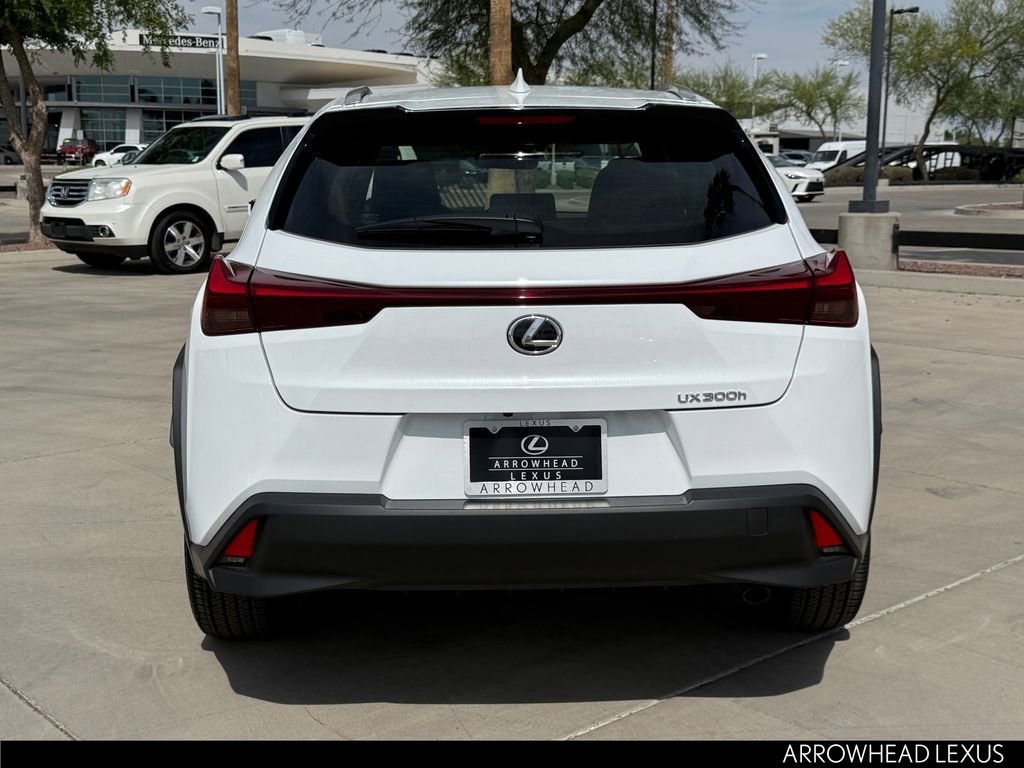 Certified 2026 Lexus UX 300h FWD w/ Accessory Package (Z1) image 7