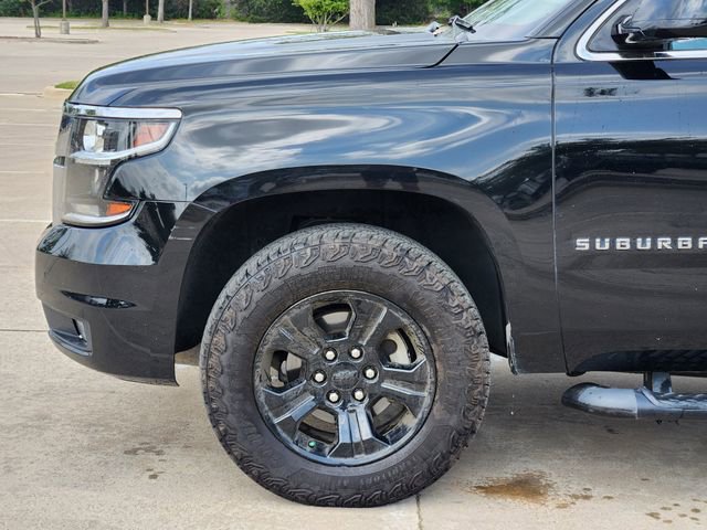 Used 2017 Chevrolet Suburban LT image 8