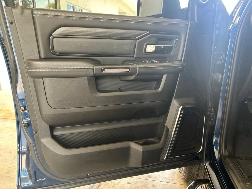 Used 2024 RAM 2500 Limited AWD/4WD image 44