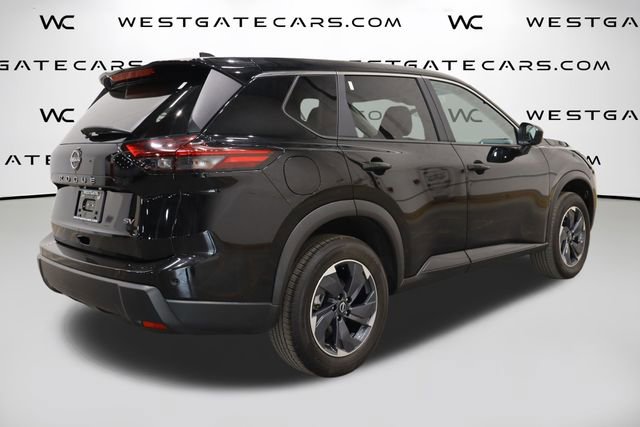 Used 2024 Nissan Rogue SV image 45