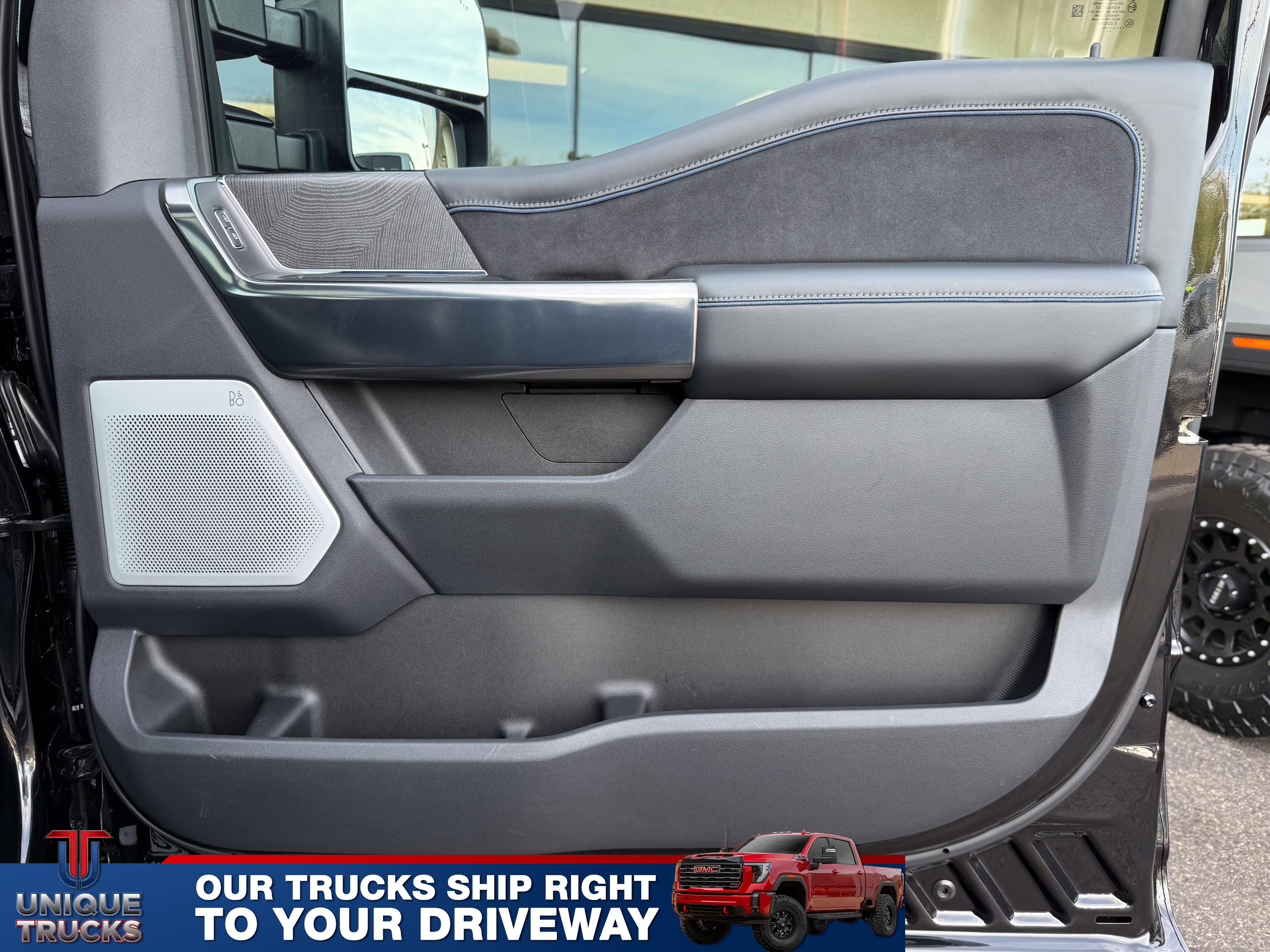 Used 2025 Ford F350 Platinum image 29