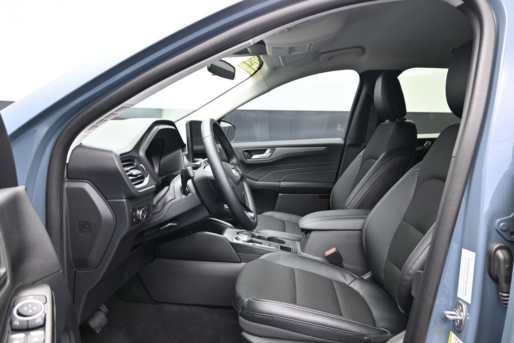 New 2026 Ford Escape SE FWD image 25
