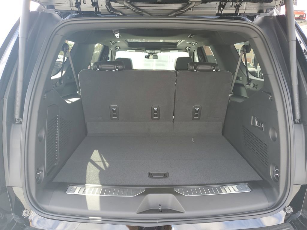 New 2026 Chevrolet Suburban RST w/ Comfort Package RWD image 10