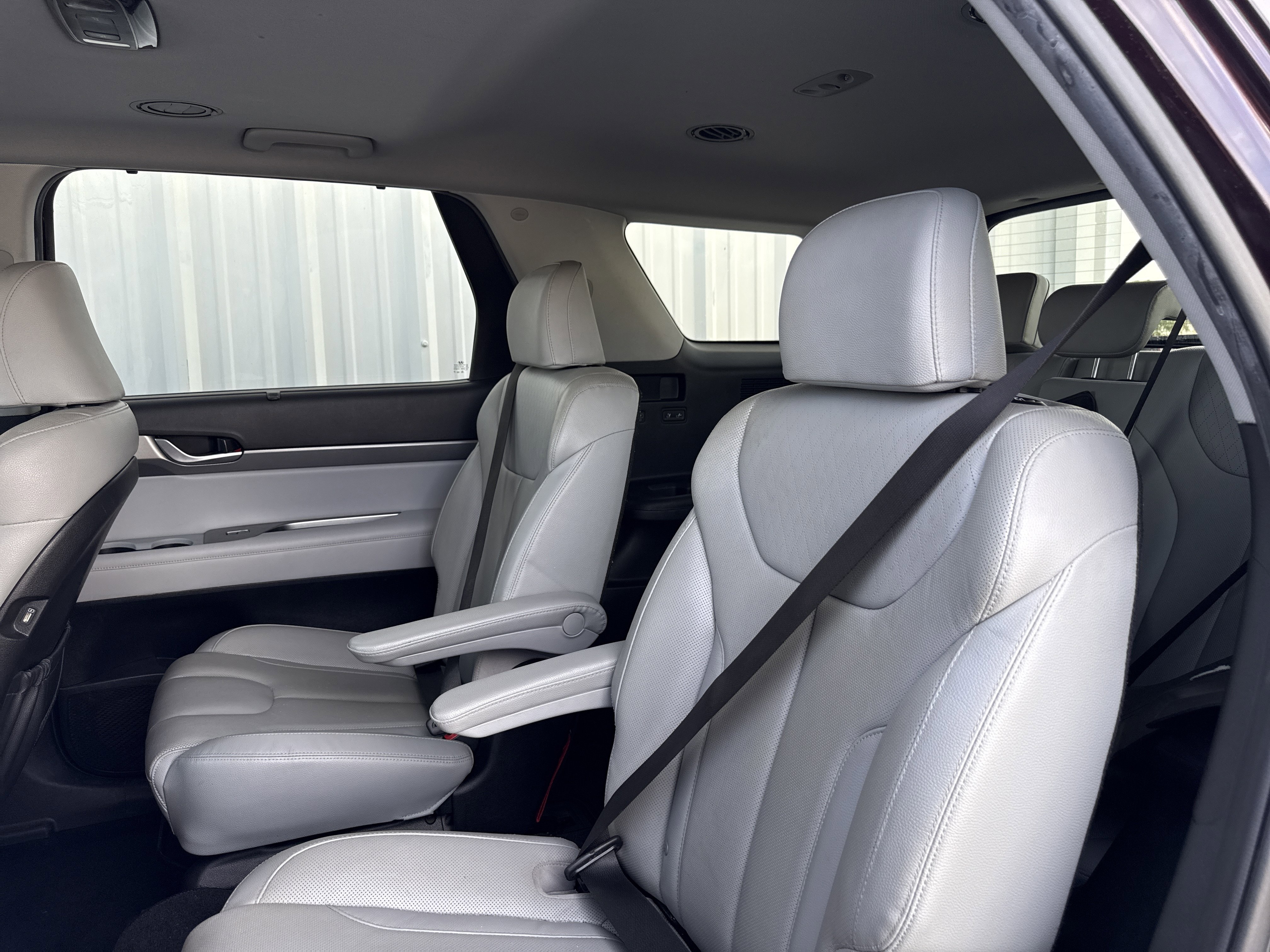 Used 2020 Hyundai Palisade SEL w/ Premium Package image 23