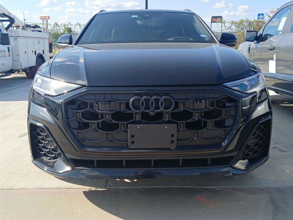 Used 2025 Audi SQ8 Prestige AWD/4WD image 5