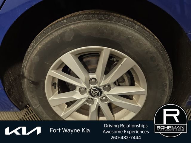 Used 2025 Toyota Camry LE FWD image 11