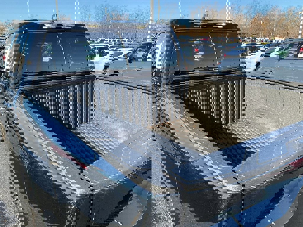 Used 2025 Toyota Tundra Limited image 15