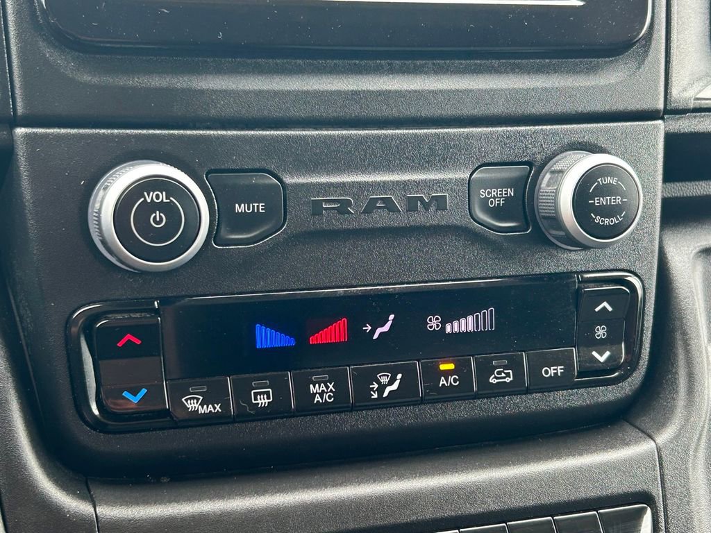 Used 2026 RAM ProMaster 2500 w/ Convenience Group FWD image 31