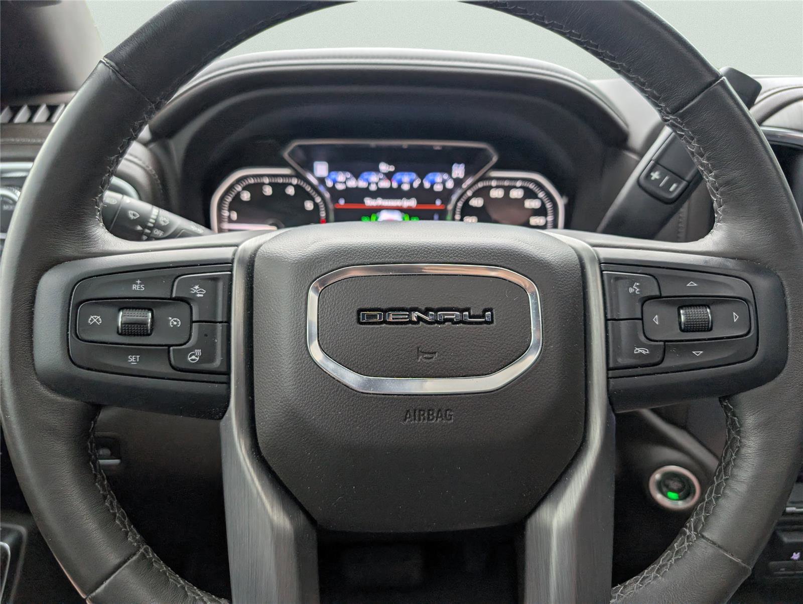 Used 2022 GMC Sierra 1500 Denali w/ Driver Alert Package II AWD/4WD image 25