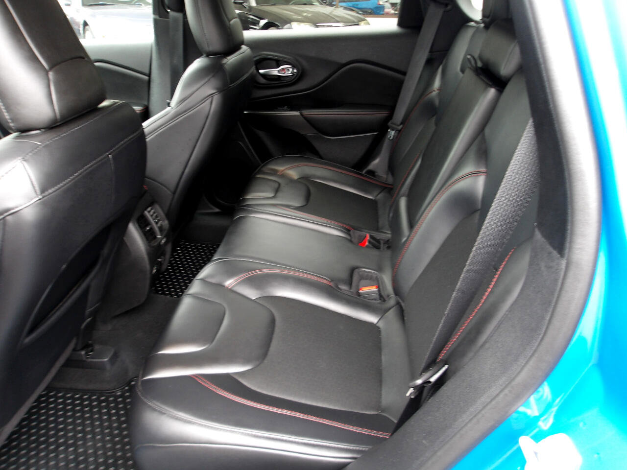 Used 2021 Jeep Cherokee Trailhawk w/ Sun, Sound & Nav Group image 10