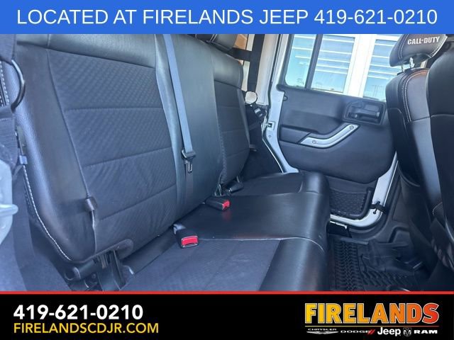 Used 2012 Jeep Wrangler Unlimited Rubicon image 13