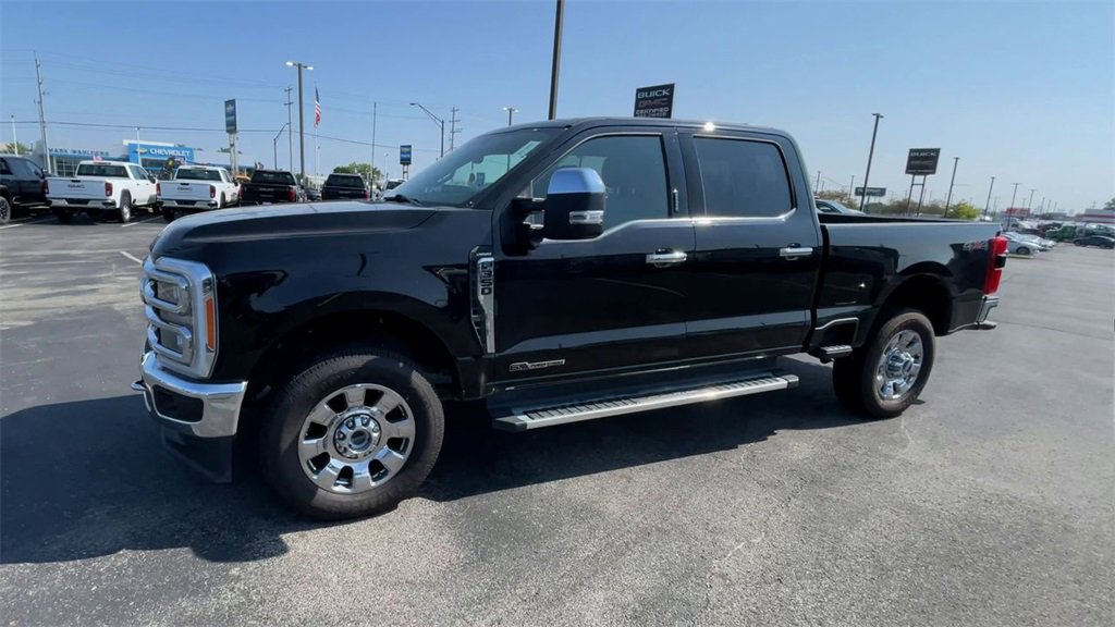 Used 2023 Ford F350 Lariat w/ Chrome Package image 6