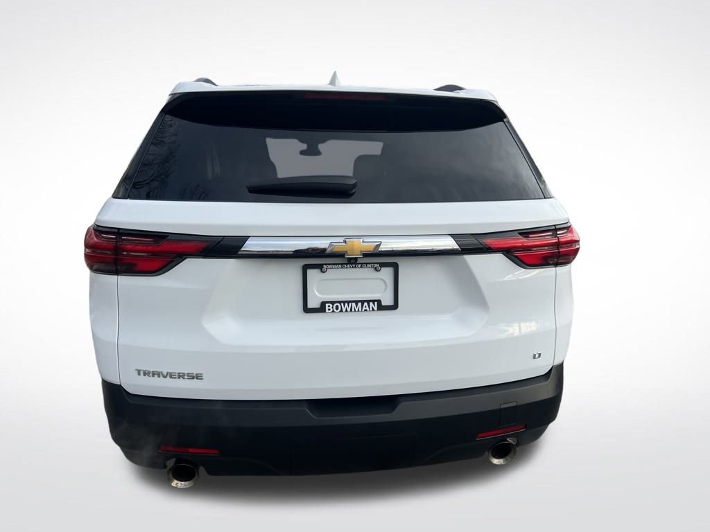 Used 2023 Chevrolet Traverse LT image 4
