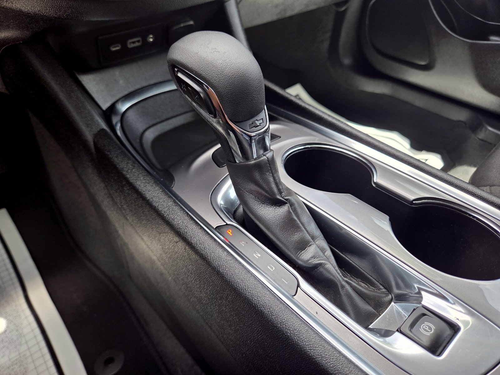 Used 2024 Chevrolet Malibu LT FWD image 34