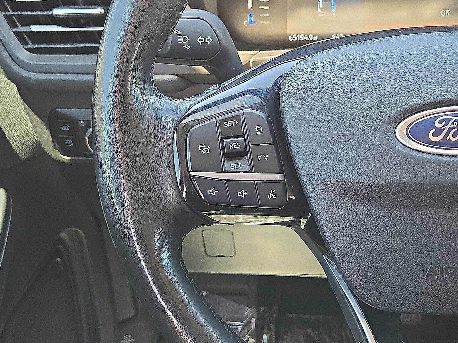 Used 2023 Ford Escape SE FWD image 19