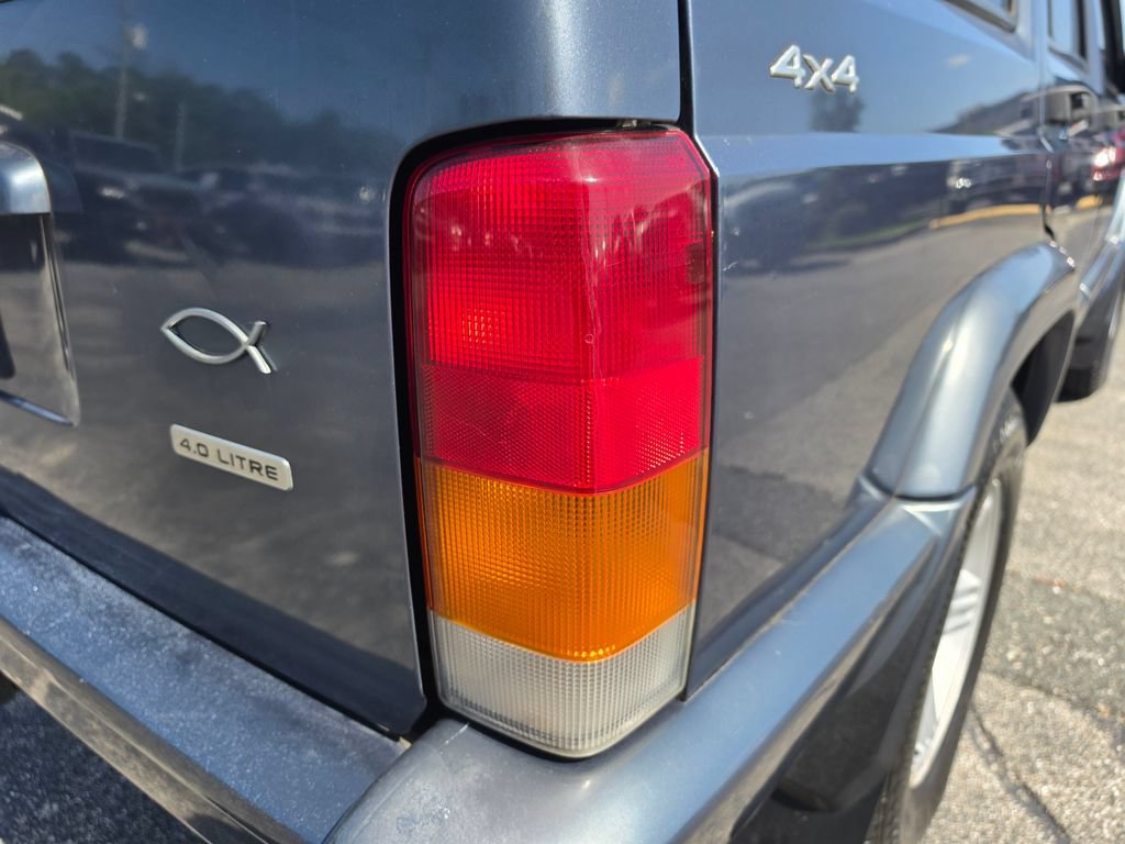 Used 2001 Jeep Cherokee Limited AWD/4WD image 15