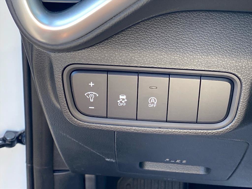 Certified 2025 Kia Soul LX FWD image 20