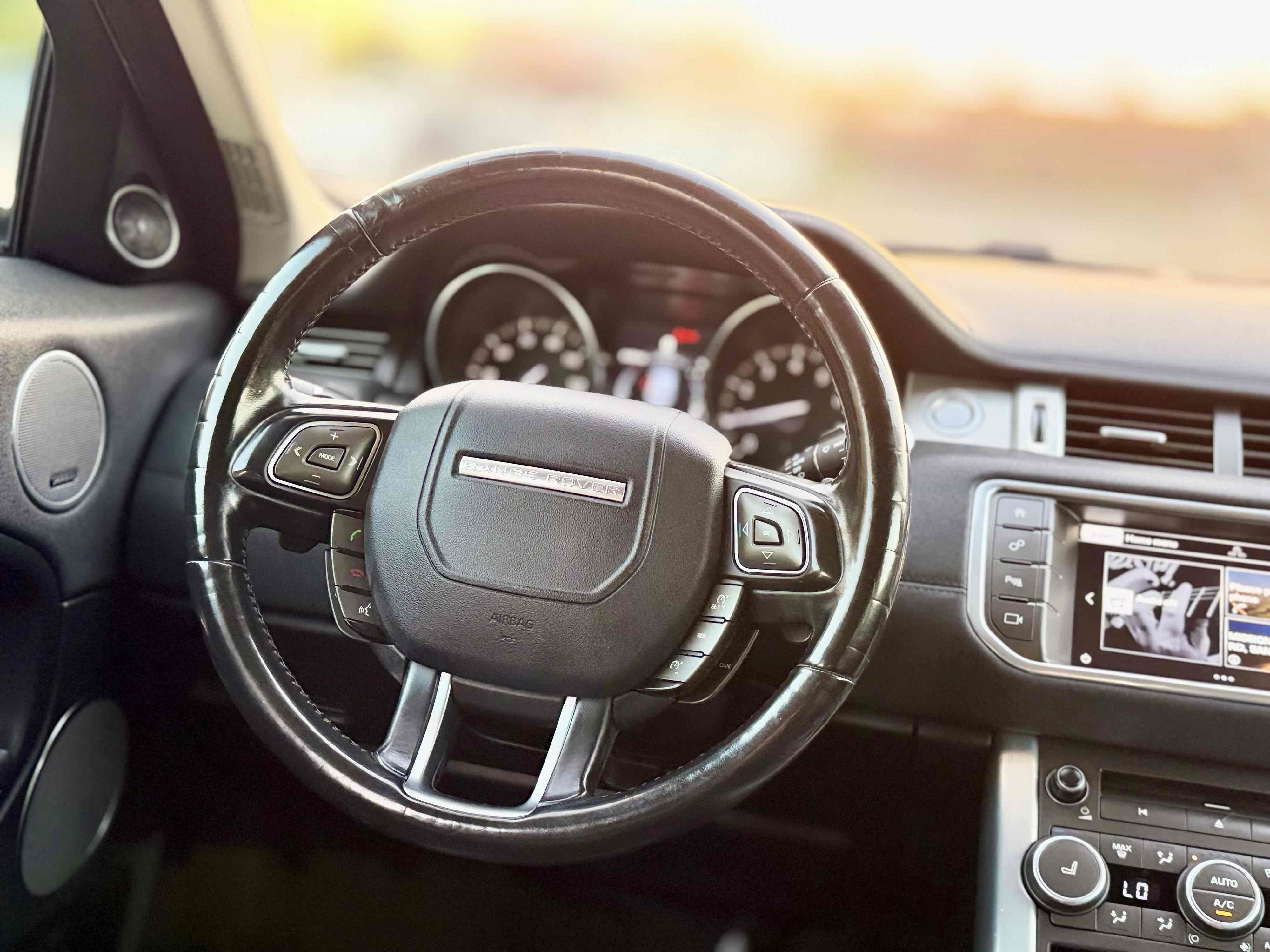 Used 2016 Land Rover Range Rover Evoque HSE AWD/4WD image 22