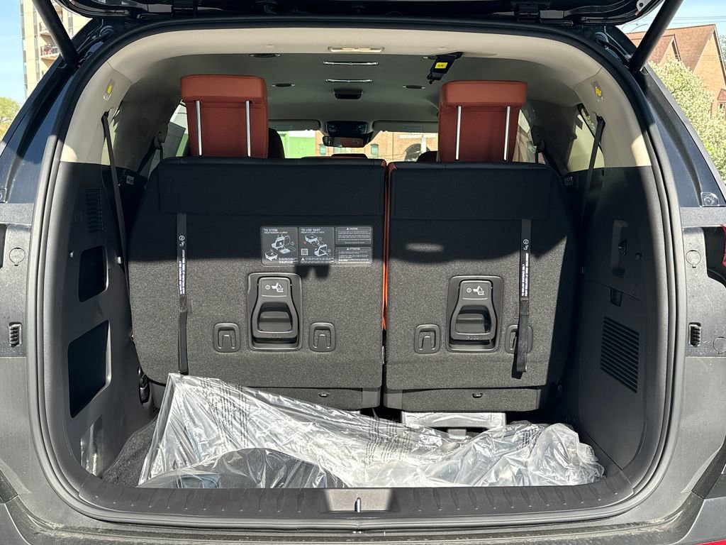 New 2026 Kia Carnival EX FWD image 6