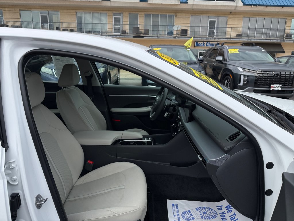 Used 2025 Hyundai Sonata SEL FWD image 26