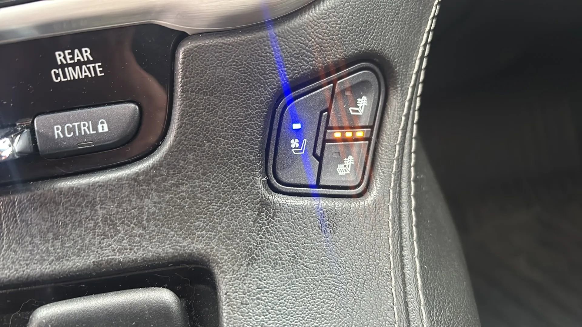 Used 2017 GMC Yukon SLT w/ Open Road Package image 46