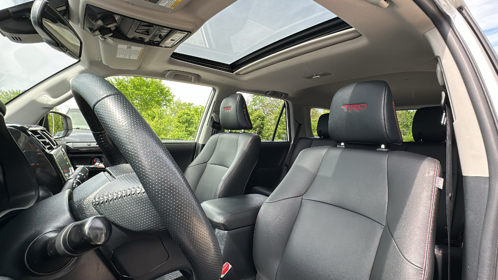 Used 2024 Toyota 4Runner TRD Off-Road Premium w/ Off Road Premium Plus Package AWD/4WD image 14
