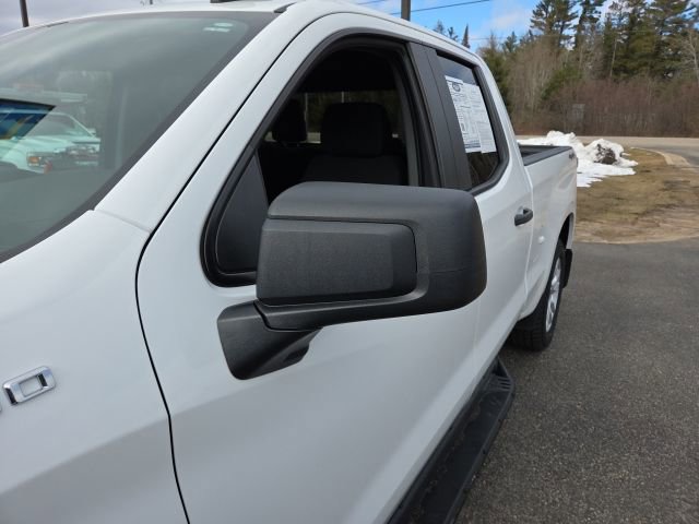 Used 2020 Chevrolet Silverado 1500 Custom w/ Custom Value Package image 35