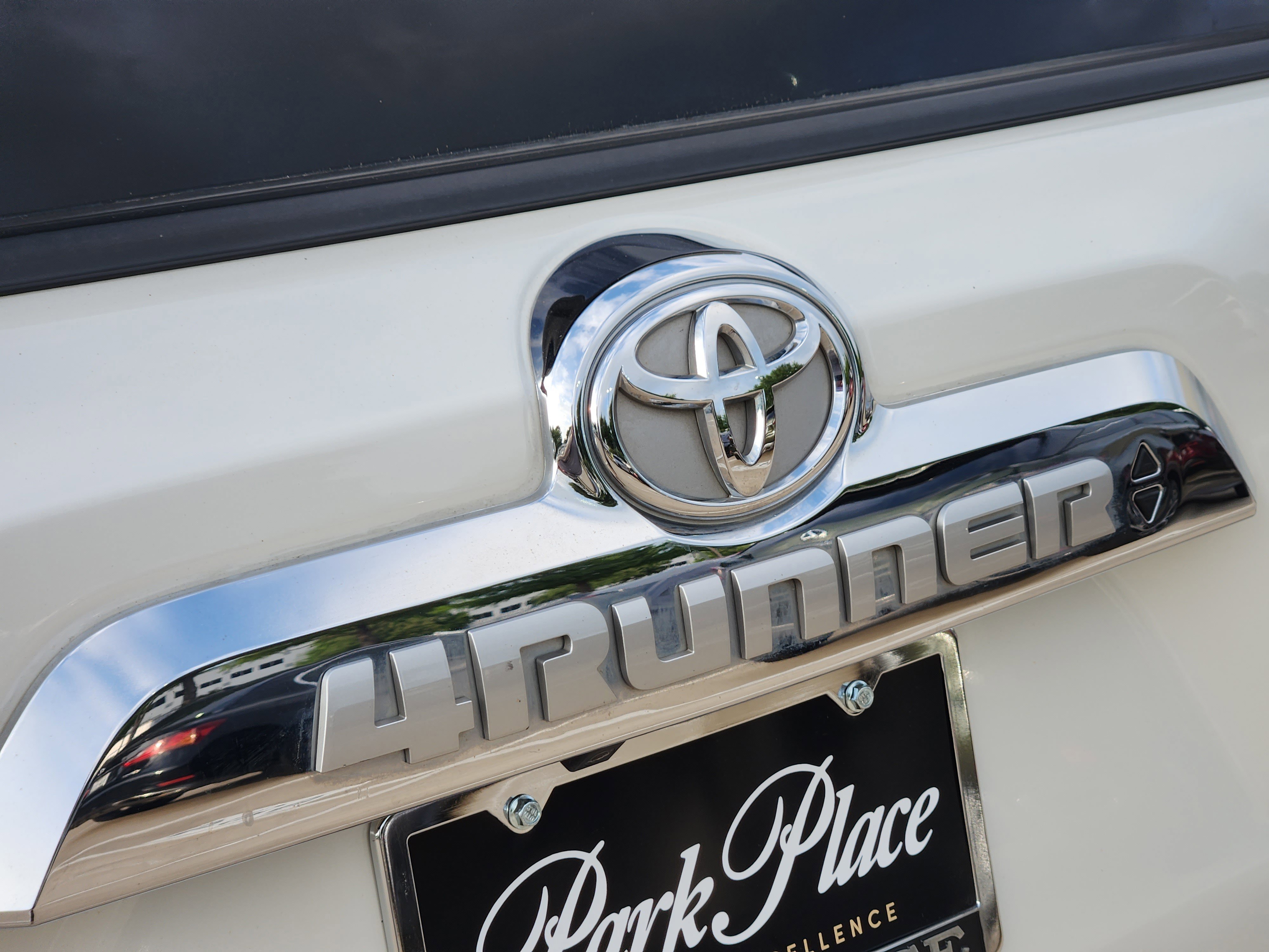 Used 2020 Toyota 4Runner Limited AWD/4WD image 40