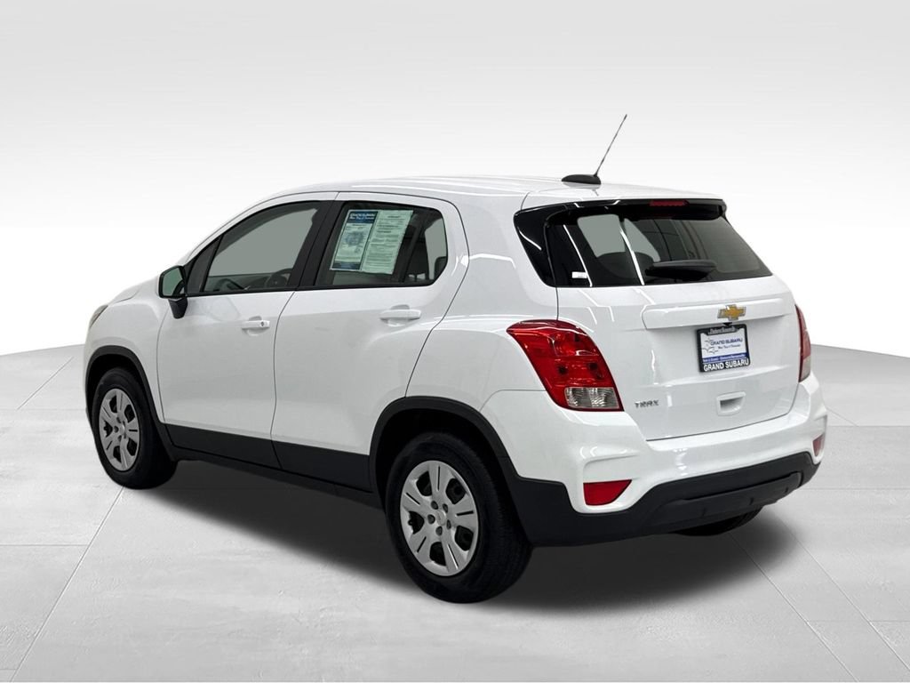 Used 2018 Chevrolet Trax LS FWD image 5